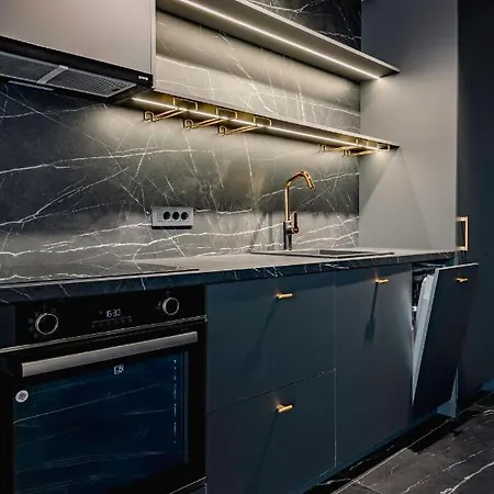 Lägenhet Premium Studio By Alverna Imobiliare *